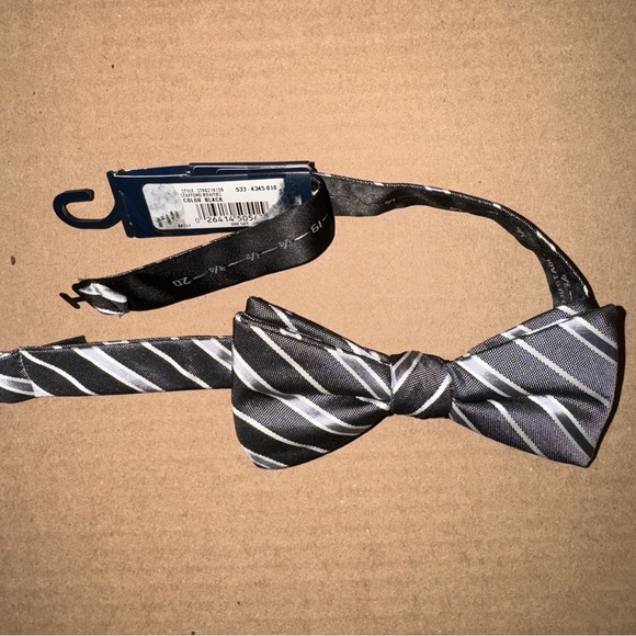 Used Four Multiple Bow ties. - Picture 3 of 6